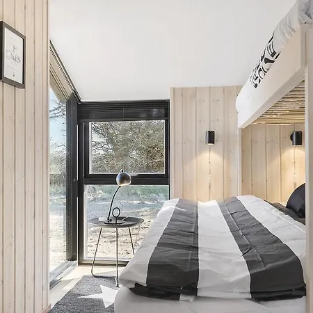 Ferienhaus Three-bedroom Holiday In Hjorring