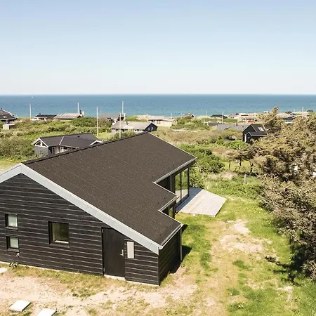 Three-bedroom Holiday In Hjorring Ferienhaus